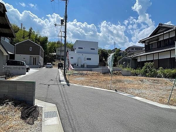 外観：327001686010