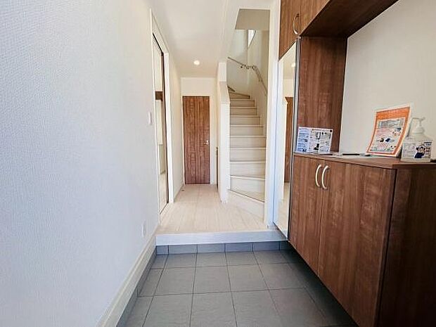 写真は同社施工例です。