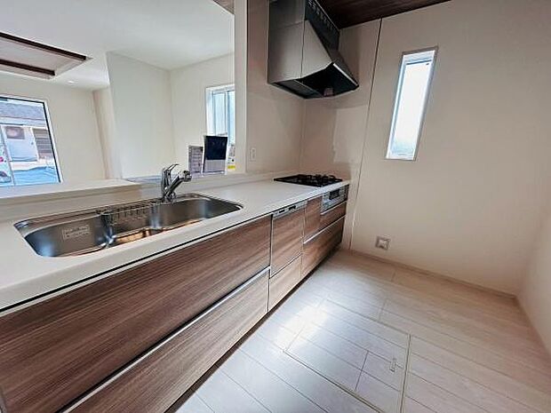 写真は同社施工例です。