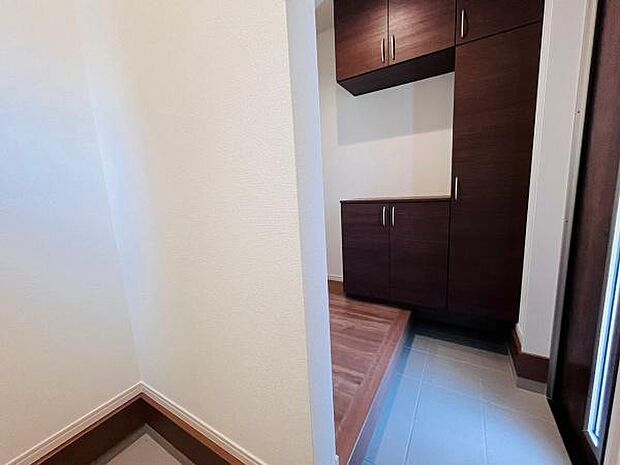 写真は同社施工例です。