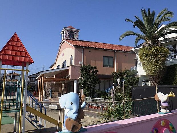 ワンワン認定こども園まで854m