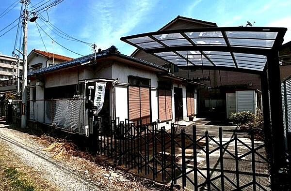 外観：327002233327