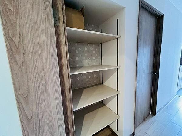 廊下収納