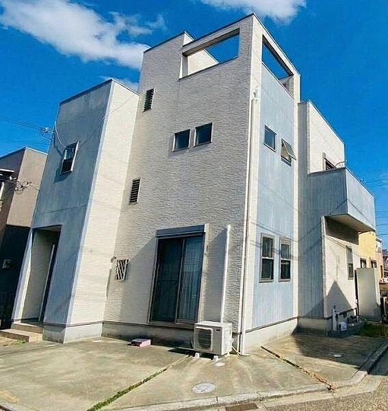 外観：327002184567