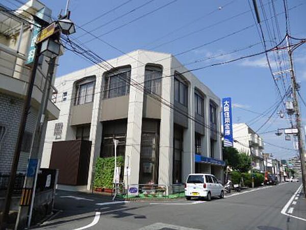 大阪信用金庫北信太支店まで811m