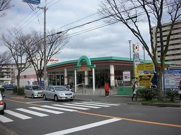 デイリーカナート富木店まで376m