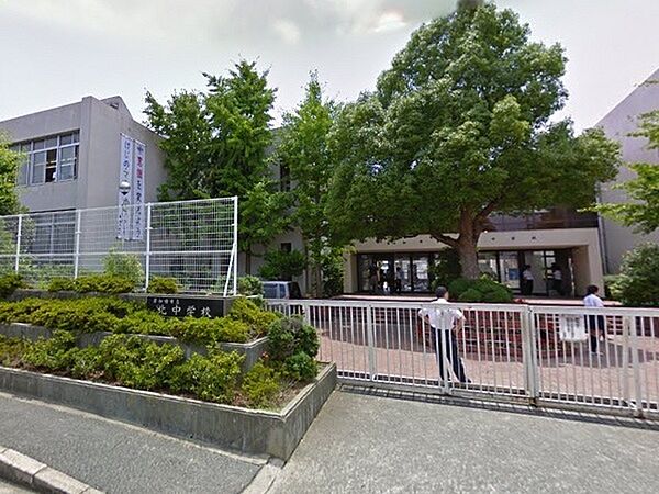 岸和田市立北中学校まで780m