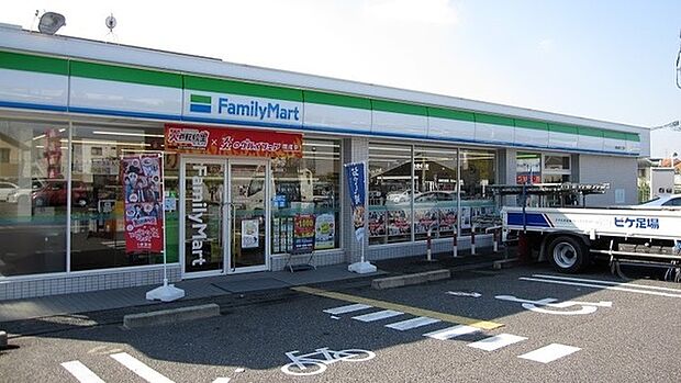 ファミリーマート堺鳳西町二丁店まで357m