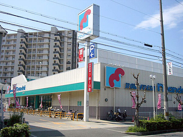万代 和泉府中店まで446m