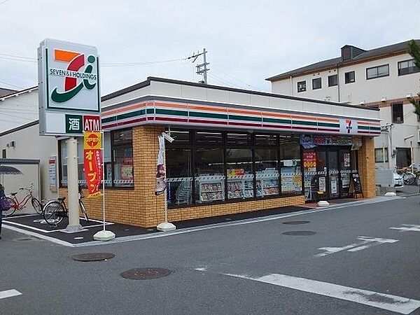セブンイレブン高石東羽衣3丁目店まで469m