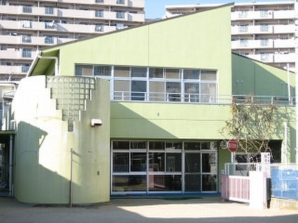 綾園保育所まで813m