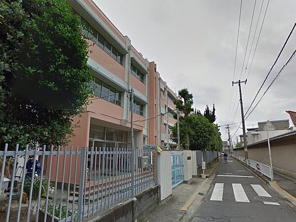 高石市立羽衣小学校まで732m