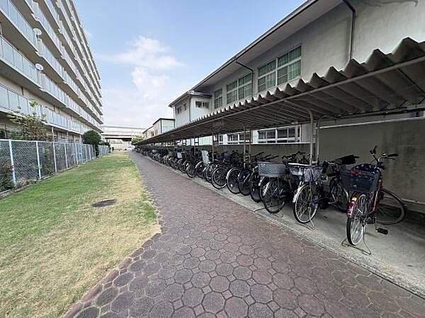駐輪場