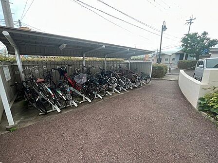 駐輪場