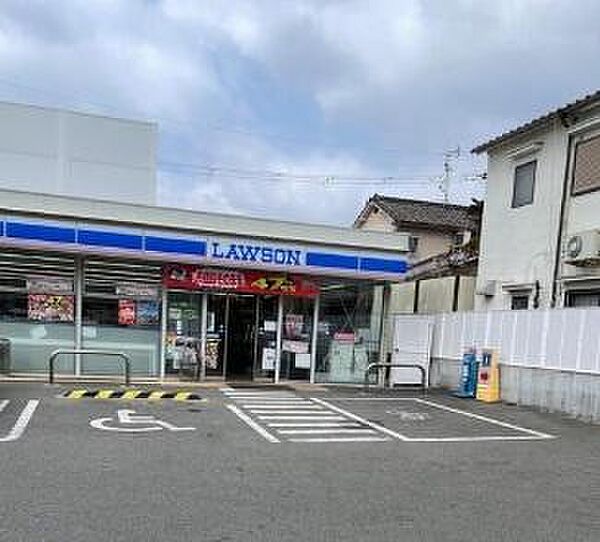 ローソン日置荘西町一丁店まで495m