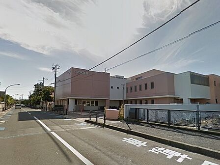 羽衣保育園まで371m