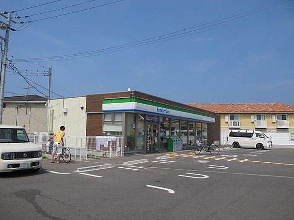 ファミリーマート泉佐野俵屋店まで603m