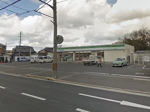 ファミリーマート熊取五門店まで242m