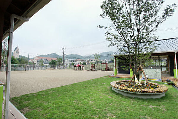 幼保連携型認定こども園桃の木の森こども園まで1126m