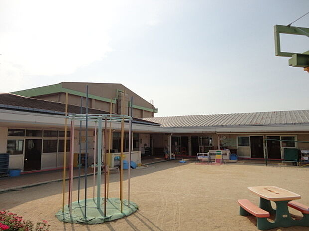 貝塚市立中央幼稚園まで613m