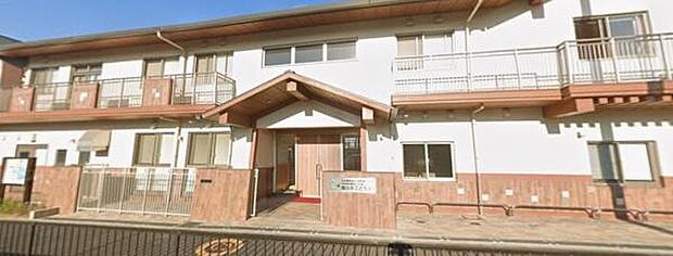 楓の木こども園まで554m