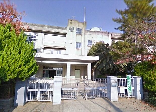 泉佐野市立佐野中学校まで1252m