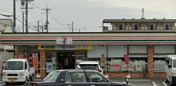 セブンイレブン八尾西山本6丁目店まで203m