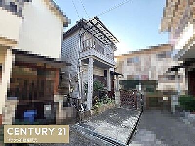 外観：神戸電鉄三田線三田本町駅まで徒歩6分の立地。木造2階建てとなっております。建物は76.18平米ございます。
