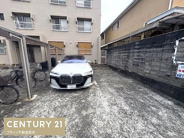 敷地内駐車場の写真です。