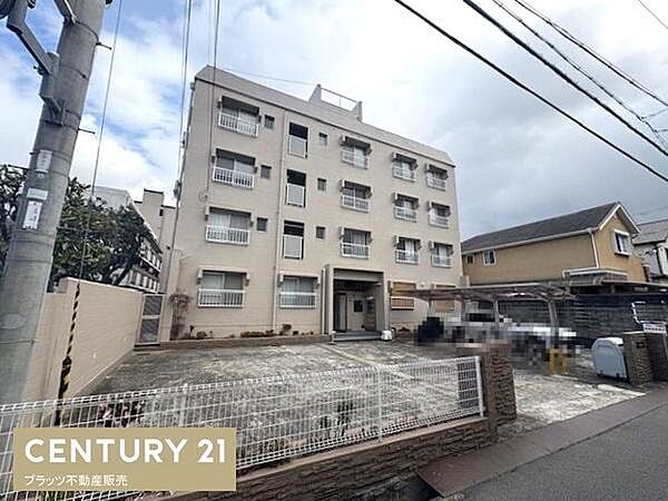 スーパー、コンビニが近く買い物便利です。