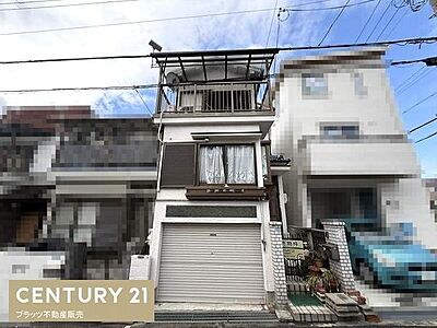 外観:阪急伊丹線稲野駅まで徒歩24分の立地。木・鉄筋コンクリート造3階建てとなっております。建物は72.75平米ございます。 外観:阪急伊丹線稲野駅まで徒歩24分の立地。木・鉄筋コンクリート造3階建てとなっております。建物は72.75平米ございます。