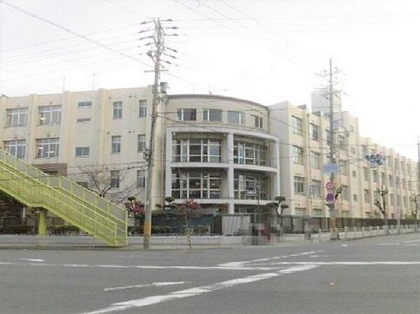 大阪市立新北野中学校まで1100m