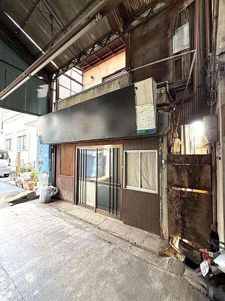 外観：327002167681