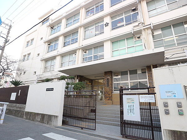 大阪市立巽南小学校まで652m
