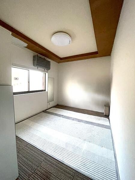 【洋室】室内綺麗にご使用されております。
