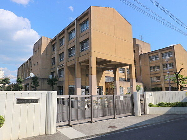 松原市立松原第七中学校まで1762m