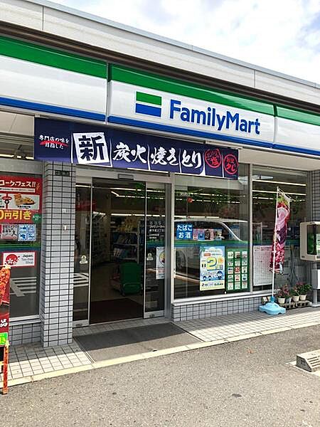 ファミリーマート新今里三丁目店まで807m