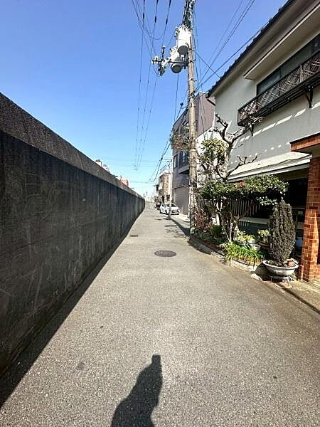 【前面道路】西側　幅員約2．0ｍ