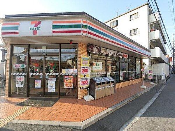 セブンイレブン大阪瓜破3丁目店まで651m