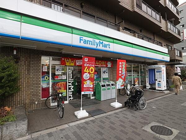 ファミリーマート北巽駅西店まで440m