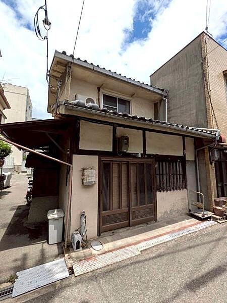 【現地】未改装物件に付きお好みにリフォームも可能！