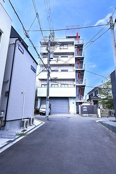 【現地】築浅綺麗な物件です。最寄り駅はＪＲ大阪環状線「桃谷駅」