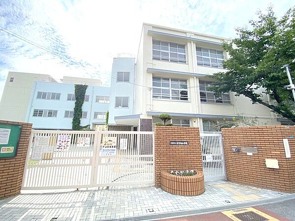 大阪市立長吉南小学校まで238m
