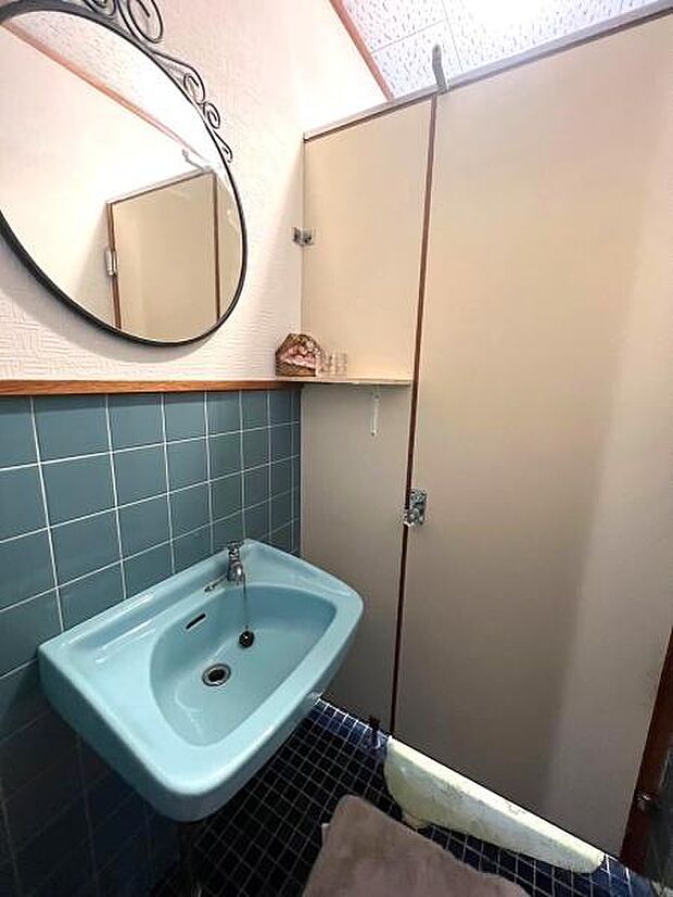 【トイレ】手洗い場が別にある個室トイレ