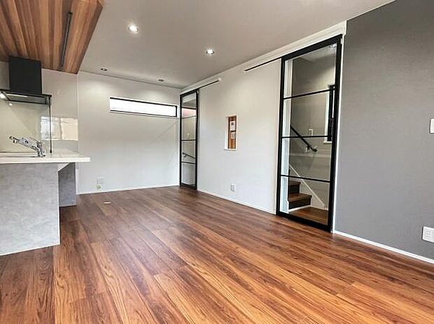 ※当社施工例ご家族みんなで長い時間を過ごすリビングは一番居心地のいいものであって欲しいですね！