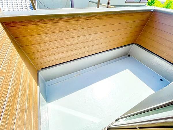 日当たり良いベランダです。