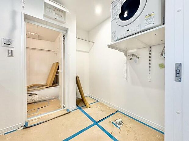 明るく使い勝手の良い洗面化粧台です(^^♪