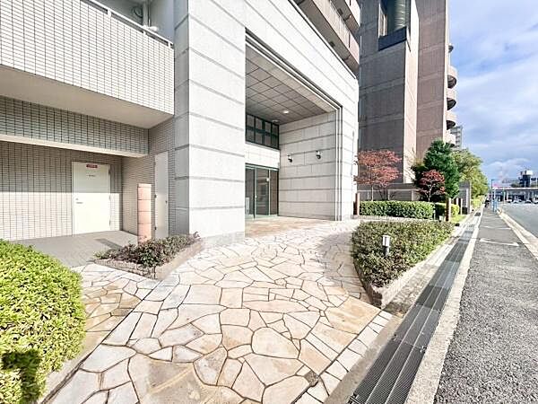 室内はフルリノベーション済！キレイなお家ですぐに新生活スタート出来ますね！