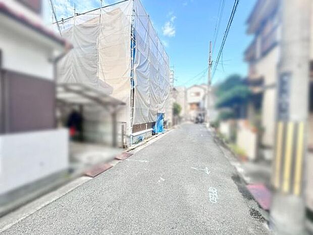全面道路:幅員約4.7m!前面道路は交通量も少なく、安心してお住まい頂けます!