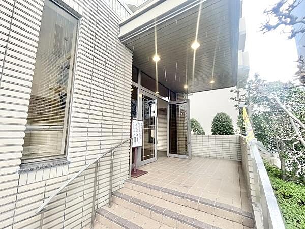 南海高野線が徒歩圏内！通勤・通学も視野に入れると各方面アクセスがいい住居は日々の生活を助けてくれますね。